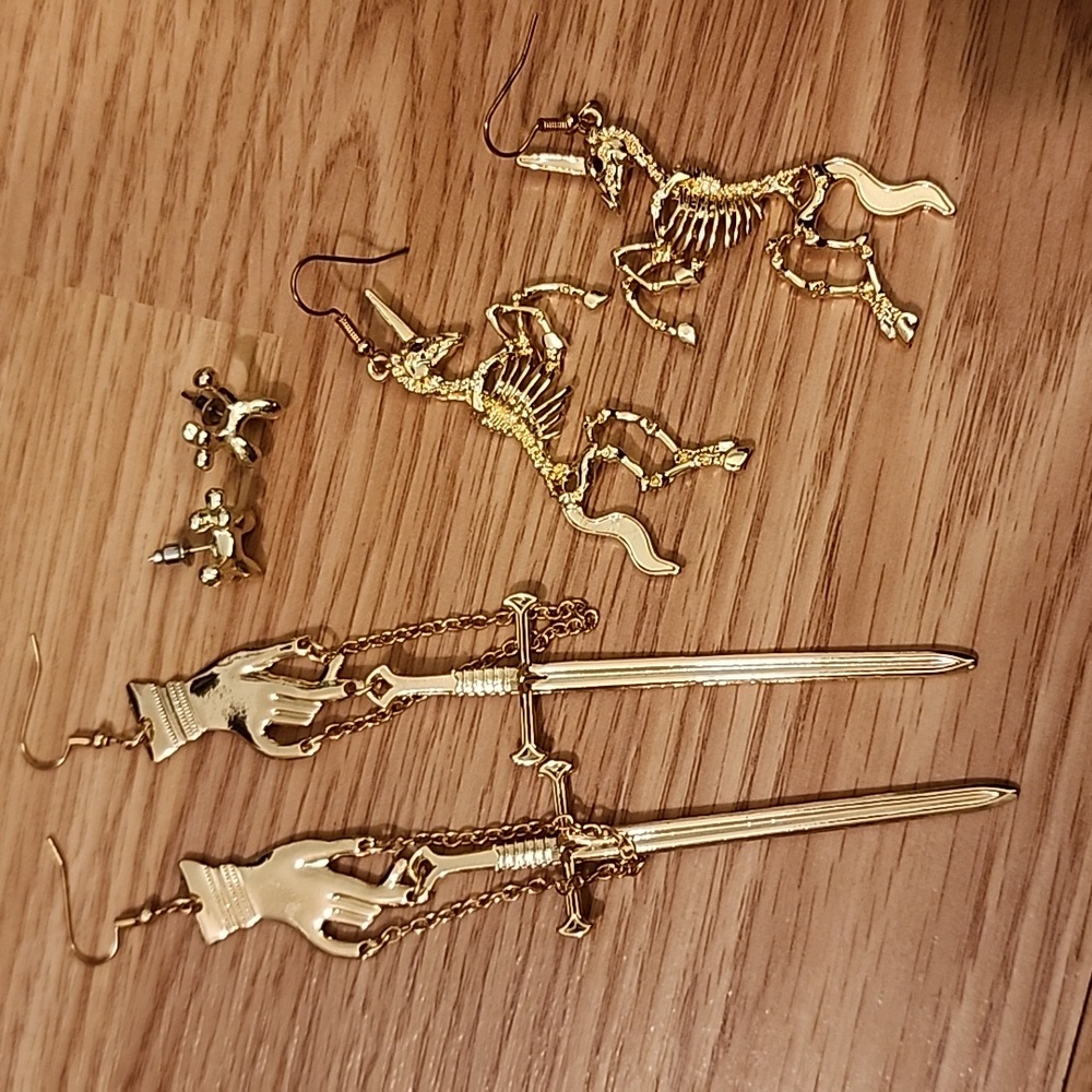 Unique Gold Toned Earrings Lot